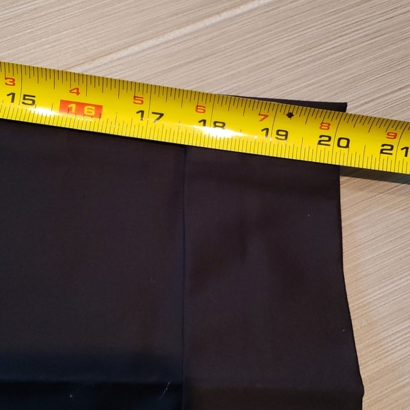 Ann Taylor Loft Cropped Pants Petite - Picture 9 of 15